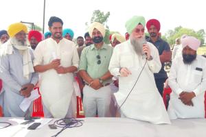 ਸਪੀਕਰ ਸੰਧਵਾਂ ਨੇ ਪਿੰਡ ਖਾਰਾ ਵਿਖੇ ਇੱਕ ਰੋਜ਼ਾ ਕ੍ਰਿਕਟ ਟੂਰਨਾਮੈਂਟ ਵਿੱਚ ਕੀਤੀ ਸ਼ਿਰਕਤ