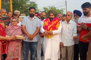 ਡਿਪਟੀ ਸਪੀਕਰ ਜੈ ਕ੍ਰਿਸ਼ਨ ਸਿੰਘ ਰੌੜੀ ਵੱਲੋਂ ਪਿੰਡ ਮੋਰਾਂਵਾਲੀ ਵਿੱਚ ਸੜਕ ਦਾ ਉਦਘਾਟਨ, ਵਿਕਾਸ ਕਾਰਜਾਂ ਨੂੰ ਮਿਲੀ ਨਵੀਂ ਰਫ਼ਤਾਰ