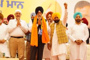 ਸਾਬਕਾ ਮੰਤਰੀ ਸੁਰਜੀਤ ਸਿੰਘ ਰੱਖੜਾ ਆਮ ਆਦਮੀ ਪਾਰਟੀ ਵਿੱਚ ਹੋਏ ਸ਼ਾਮਲ