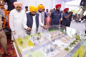 ‘ਆਪ’ ਸਰਕਾਰ ਨੇ ਪੰਜਾਬ ਦੇ ਕਿਸਾਨਾਂ ਲਈ ਪਿੰਡਾਂ ਨੂੰ ਤਾਰਾਂ ਤੇ ਖੰਭਿਆਂ ਤੋਂ ਮੁਕਤ ਕਰਨ ਦਾ ਵਾਅਦਾ ਨਿਭਾਇਆ-ਮੁੱਖ ਮੰਤਰੀ ਭਗਵੰਤ ਸਿੰਘ ਮਾਨ