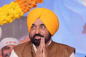 ਨਸ਼ਾ ਵਿਰੋਧੀ ਜਾਗਰੂਕਤਾ ਪ੍ਰੋਗਰਾਮ ਵਿੱਚ ਸ਼ਾਮਲ ਹੋਏ ਮੁੱਖ ਮੰਤਰੀ ਭਗਵੰਤ ਸਿੰਘ ਮਾਨ; ਕਿਹਾ, “ਅਸੀਂ ਪੰਜਾਬ ‘ਚੋਂ ਨਸ਼ਿਆਂ ਦਾ ਕਲੰਕ ਮਿਟਾ ਦੇਵਾਂਗੇ”
