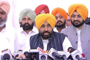 ਮੋਦੀ ਸਰਕਾਰ ਖਾੜੀ ਜੰਗ ਦੀ ਆੜ ਵਿੱਚ ਲੋਕਾਂ ਤੋਂ ਆਪਣੀ ਵਿਦੇਸ਼ ਤੇ ਆਰਥਿਕ ਨੀਤੀ ਦੀਆਂ ਨਾਕਾਮੀਆਂ ਲੁਕਾਉਣ ਦੀ ਕੋਸ਼ਿਸ਼ ਕਰ ਰਹੀ: ਮੁੱਖ ਮੰਤਰੀ ਭਗਵੰਤ ਸਿੰਘ ਮਾਨ