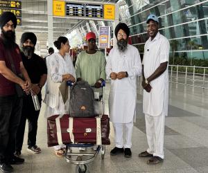 LPU ਦੇ ਬਾਹਰ ਨੰਗੀ ਘੁੰਮਦੀ ਰਹੀ ਨਾਈਜੀਰੀਅਨ ਕੁੜੀ, ਦੇਖੋ ਕਿਵੇਂ ਪਹੁੰਚੀ ਆਪਣੇ ਘਰ 