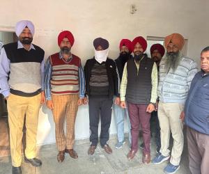 ਵਿਜੀਲੈਂਸ ਬਿਊਰੋ ਵੱਲੋਂ ਰਿਸ਼ਵਤ ਦੀ ਦੂਜੀ ਕਿਸ਼ਤ ਵਜੋਂ 25000 ਰੁਪਏ ਲੈਂਦਾ ਪਟਵਾਰੀੇ ਕਾਬੂ