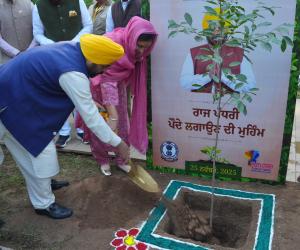 ਮੁੱਖ ਮੰਤਰੀ ਵੱਲੋਂ ਸ੍ਰੀ ਗੁਰੂ ਤੇਗ ਬਹਾਦਰ ਜੀ ਦੇ 350ਵੇਂ ਸ਼ਹੀਦੀ ਦਿਵਸ ਮੌਕੇ ਸੂਬਾ ਪੱਧਰੀ ਖ਼ੂਨਦਾਨ ਅਤੇ ਅੰਗਦਾਨ ਮੁਹਿੰਮ ਦੀ ਸ਼ੁਰੂਆਤ