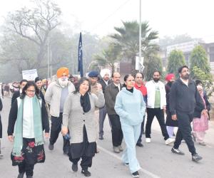 ਨਸ਼ਿਆਂ ਵਿਰੁੱਧ ਜਾਗਰੂਕਤਾ ਰੈਲੀ ਨੂੰ ਜ਼ਿਲ੍ਹਾ ਤੇ ਸੈਸ਼ਨ ਜੱਜ ਮਨਜੋਤ ਕੌਰ ਨੇ ਹਰੀ ਝੰਡੀ ਦੇ ਕੇ ਕੀਤਾ ਰਵਾਨਾ