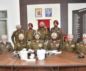 ਵਿਦੇਸ਼ੀ ਹੈਂਡਲਰਾਂ ਨਾਲ ਜੁੜੇ ਸਰਹੱਦ ਪਾਰ ਦੇ ਡਰੱਗ ਕਾਰਟੈਲਾਂ ਦਾ ਅੰਮ੍ਰਿਤਸਰ ਵਿੱਚ ਪਰਦਾਫਾਸ਼; 4 ਕਿਲੋਗ੍ਰਾਮ ਆਈ.ਸੀ.ਈ., 1 ਕਿਲੋਗ੍ਰਾਮ ਹੈਰੋਇਨ ਸਮੇਤ ਤਿੰਨ ਗ੍ਰਿਫ਼ਤਾਰ
