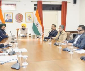 ਮੁੱਖ ਮੰਤਰੀ ਵੱਲੋਂ ਅਧਿਕਾਰੀਆਂ ਨੂੰ ਸ਼ਹੀਦੀ ਸਭਾ ਦੌਰਾਨ ਸ਼ਰਧਾਲੂਆਂ ਦੀ ਸਹੂਲਤ ਲਈ ਪੁਖਤਾ ਪ੍ਰਬੰਧ ਕਰਨ ਦੇ ਆਦੇਸ਼