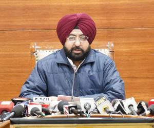 ਗਮਾਡਾ ਵੱਲੋਂ 5,460 ਕਰੋੜ ਰੁਪਏ ਦੀ ਕੀਮਤ ਵਾਲੀਆਂ 42 ਪ੍ਰਮੁੱਖ ਸਥਾਨਾਂ ਦੀ ਆਨਲਾਈਨ ਨਿਲਾਮੀ ਦੀ ਪੇਸ਼ਕਸ਼; ਸਾਲ 2026 ਦੀ ਪਹਿਲੀ ਮੈਗਾ ਨਿਲਾਮੀ 14 ਜਨਵਰੀ ਤੋਂ 11 ਫਰਵਰੀ ਤੱਕ: ਹਰਦੀਪ ਸਿੰਘ ਮੁੰਡੀਆਂ