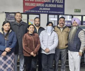 ਵਿਜੀਲੈਂਸ ਬਿਊਰੋ ਨੇ ਠੇਕਾ ਅਧਾਰਤ ਕਰਮਚਾਰੀ ਨੂੰ 4000 ਰੁਪਏ ਰਿਸ਼ਵਤ ਲੈਂਦਿਆਂ ਰੰਗੇ ਹੱਥੀਂ ਕੀਤਾ ਕਾਬੂ