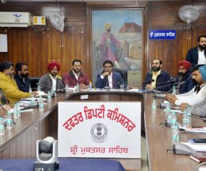 “ਯੁੱਧ ਨਸ਼ਿਆਂ ਵਿਰੁੱਧ” ਮੁਹਿੰਮ ਤਹਿਤ ਜ਼ਿਲ੍ਹਾ ਪੱਧਰੀ ਸਮੀਖਿਆ ਬੈਠਕ ਆਯੋਜਿਤ