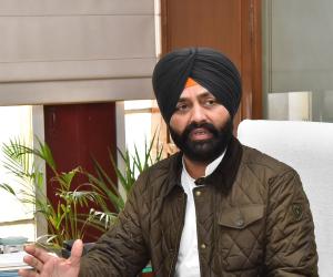 ਪੰਜਾਬ ਸਰਕਾਰ ਕੰਟਰੈਕਚੂਅਲ ਮੁਲਾਜ਼ਮਾਂ ਨੂੰ ਪੱਕਾ ਕਰਨ ਲਈ ਵਚਨਬੱਧ; ਜਾਇਜ ਮੰਗਾਂ ਦਾ ਛੇਤੀ ਹੱਲ ਕਰਾਂਗੇ: ਲਾਲਜੀਤ ਸਿੰਘ ਭੁੱਲਰ