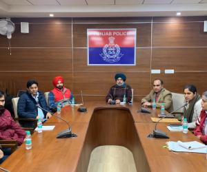 ਰਾਸ਼ਟਰੀ ਸੜਕ ਸੁਰੱਖਿਆ ਮਹੀਨਾ: ਪੰਜਾਬ ਪੁਲਿਸ ਨੇ ਯਾਰਾ ਇੰਡੀਆ ਦੇ ਸਹਿਯੋਗ ਨਾਲ ਸੜਕ ਸੁਰੱਖਿਆ ਅਤੇ ਰਸਾਇਣਾਂ ਦੇ  ਪ੍ਰਬੰਧਨ ਬਾਰੇ ਵੈਬਿਨਾਰ ਕਰਵਾਇਆ