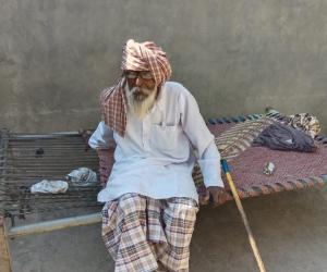 ਕਰਮਗੜ੍ਹ ਦੇ 100 ਸਾਲਾ ਜਗਨ ਸਿੰਘ ਨੇ ਪਹਿਲੀ ਵਾਰ ਕੀਤੇ ਪਵਿੱਤਰ ਨਗਰੀ ਦੇ ਧਾਰਮਿਕ ਸਥਾਨਾਂ ਦੇ ਦਰਸ਼ਨ