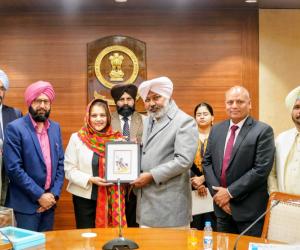 ਵਿੱਤ ਮੰਤਰੀ ਹਰਪਾਲ ਸਿੰਘ ਚੀਮਾ ਵੱਲੋਂ ਅਲਬਰਟਾ-ਪੰਜਾਬ ਆਰਥਿਕ ਸਬੰਧਾਂ ਨੂੰ ਮਜ਼ਬੂਤ ਕਰਨ ਲਈ ਕੈਨੇਡਾ ਦੇ ਉੱਚ ਪੱਧਰੀ ਵਫ਼ਦ ਦੀ ਮੇਜ਼ਬਾਨੀ