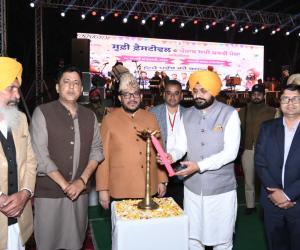  ਸਾਫ਼-ਸੁਥਰੀ ਗਾਇਕੀ ਸਾਨੂੰ ਸਾਡੀ ਸੱਭਿਆਚਾਰਕ ਵਿਰਾਸਤ ਨਾਲ ਜੋੜਦੀ ਹੈ – ਤਰੁਨਪ੍ਰੀਤ ਸਿੰਘ ਸੌਂਦ