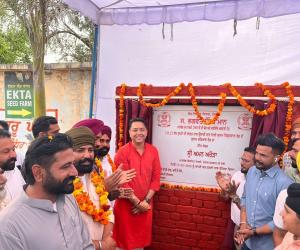 ਕੈਬਨਿਟ ਮੰਤਰੀ ਅਮਨ ਅਰੋੜਾ ਨੇ ਪਿੰਡ ਬਿਗੜਵਾਲ ਵਿੱਚ 04 ਕਰੋੜ 12 ਲੱਖ ਰੁਪਏ ਦੇ ਵਿਕਾਸ ਕਾਰਜਾਂ ਦੇ ਨੀਂਹ ਪੱਥਰ ਰੱਖੇ