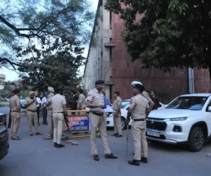 ਪੰਜਾਬ ਯੂਨੀਵਰਸਿਟੀ ਵਿੱਚ ਹੋਈ ਗੋਲੀਬਾਰੀ ਦੀ ਘਟਨਾ ਵਿੱਚ ਸ਼ਾਮਲ ਮੁੱਖ ਸ਼ੂਟਰ ਫਤਿਹਗੜ੍ਹ ਸਾਹਿਬ ਵਿੱਚ ਸੰਖੇਪ ਗੋਲੀਬਾਰੀ ਉਪਰੰਤ ਕਾਬੂ; ਪਿਸਤੌਲ ਬਰਾਮਦ