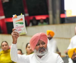 ਮਹਿਲਾਵਾਂ ਵਿਰੁੱਧ ਅਪਮਾਨਜਨਕ ਟਿੱਪਣੀਆਂ ਅਤੇ ਭੱਦੀ ਸ਼ਬਦਾਵਲੀ ਬਿਲਕੁਲ ਵੀ ਬਰਦਾਸ਼ਤ ਯੋਗ ਨਹੀਂ; ਕਾਂਗਰਸੀ ਵਿਧਾਇਕ ਸੁਖਪਾਲ ਸਿੰਘ ਖਹਿਰਾ ਤੁਰੰਤ ਮੁਆਫ਼ੀ ਮੰਗਣ: ਹਰਪਾਲ ਸਿੰਘ ਚੀਮਾ