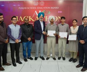 ਮਾਨ ਸਰਕਾਰ ਨੇ ਪੰਜਾਬ ਦੇ ਕਲਾਸਰੂਮਾਂ ਨੂੰ ਭਵਿੱਖਮੁਖੀ ਬਣਾਇਆ, ਏਆਈ ਹੈਕਾਥੌਨ ਦੌਰਾਨ 1000 ਤੋਂ ਵੱਧ ਸਰਕਾਰੀ ਸਕੂਲਾਂ ਦੇ ਵਿਦਿਆਰਥੀਆਂ ਨੂੰ ਅਤਿ-ਆਧੁਨਿਕ ਤਕਨਾਲੋਜੀ ਦੀ ਸਿਖਲਾਈ