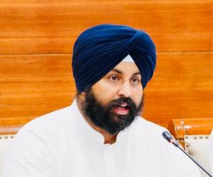 ਭਗਵੰਤ ਮਾਨ ਸਰਕਾਰ ਦੀ 'ਸਿੱਖਿਆ ਕ੍ਰਾਂਤੀ' ਨੂੰ ਭਰਵਾਂ ਹੁੰਗਾਰਾ; ਮੈਗਾ ਪੀਟੀਐਮ ਵਿੱਚ 18 ਲੱਖ ਤੋਂ ਵੱਧ ਮਾਪਿਆਂ ਵੱਲੋਂ ਸ਼ਮੂਲੀਅਤ