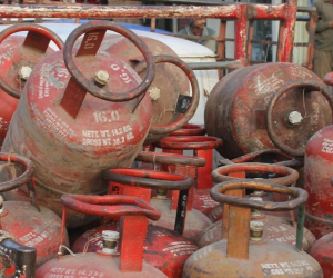 ਲੁਧਿਆਣਾ 'ਚ ਗੈਸ ਸਿਲੰਡਰਾਂ ਦਾ ਵੱਡਾ ਸੰਕਟ: 7-8 ਦਿਨਾਂ ਦੀ ਵੇਟਿੰਗ