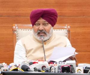 ‘ਆਪ’ ਸਰਕਾਰ ਅਧੀਨ ਪੰਜਾਬ ਮਾਲੀਆ ਵਿਕਾਸ ਵਿੱਚ ਚੋਟੀ ਦੇ 3 ਸੂਬਿਆਂ ਵਿੱਚ ਸ਼ਾਮਲ, ਆਪਣਾ ਕਰ ਮਾਲੀਆ ਵਧ ਕੇ 57,919 ਕਰੋੜ ਰੁਪਏ ਹੋਇਆ: ਹਰਪਾਲ ਸਿੰਘ ਚੀਮਾ