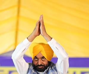 ਅਸੀਂ ਸਰਕਾਰੀ ਸਕੂਲਾਂ ਦੇ ਅਧਿਆਪਕਾਂ ਨੂੰ ਸਿਖਲਾਈ ਲਈ ਵਿਦੇਸ਼ ਭੇਜ ਰਹੇ ਹਾਂ ਤਾਂ ਜੋ ਸਾਡੇ ਬੱਚਿਆਂ ਨੂੰ ਪੜ੍ਹਨ ਲਈ ਵਿਦੇਸ਼ ਨਾ ਜਾਣਾ ਪਵੇ: ਮੁੱਖ ਮੰਤਰੀ ਭਗਵੰਤ ਸਿੰਘ ਮਾਨ