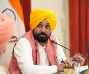 ਮੁੱਖ ਮੰਤਰੀ ਭਗਵੰਤ ਸਿੰਘ ਮਾਨ ਦੀ ਅਗਵਾਈ ਹੇਠ ਵਜ਼ਾਰਤ ਵੱਲੋਂ ‘ਮੁੱਖ ਮੰਤਰੀ ਮਾਵਾਂ ਧੀਆਂ ਸਤਿਕਾਰ ਯੋਜਨਾ’ ਸ਼ੁਰੂ ਕਰਨ ਲਈ ਹਰੀ ਝੰਡੀ; 97 ਫੀਸਦ ਤੋਂ ਵੱਧ ਔਰਤਾਂ ਨੂੰ ਹਰੇਕ ਮਹੀਨੇ 1000–1500 ਰੁਪਏ ਸਨਮਾਨ ਰਾਸ਼ੀ ਮਿਲੇਗੀ