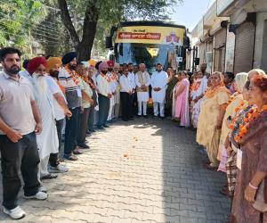 ਕੈਬਨਿਟ ਮੰਤਰੀ ਸ੍ਰੀ ਬਰਿੰਦਰ ਕੁਮਾਰ ਗੋਇਲ ਨੇ ਲਹਿਰਾਗਾਗਾ ਤੋਂ ਸ੍ਰੀ ਅੰਮ੍ਰਿਤਸਰ ਸਾਹਿਬ ਲਈ ਮੁੱਖ ਮੰਤਰੀ ਤੀਰਥ ਯਾਤਰਾ ਬੱਸ ਨੂੰ ਹਰੀ ਝੰਡੀ ਦੇ ਕੀਤਾ ਰਵਾਨਾ