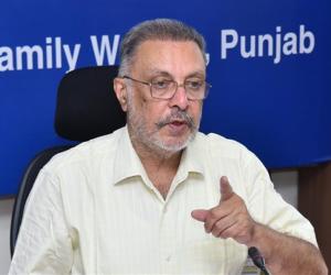 ਪੰਜਾਬ ਦੇ ਸਿਹਤ ਮੰਤਰੀ ਨੇ ਅਤਿ ਦੀ ਗਰਮੀ ਨਾਲ ਨਜਿੱਠਣ ਲਈ ਸੂਬਾ ਪੱਧਰੀ ਤਿਆਰੀ ਦਾ ਐਲਾਨ ਕੀਤਾ; ਸਮਰਪਿਤ ਹੀਟ ਸਟ੍ਰੋਕ ਯੂਨਿਟਾਂ ਨੂੰ ਕਾਰਜਸ਼ੀਲ ਕੀਤਾ