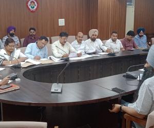 ਵਧੀਕ ਡਿਪਟੀ ਕਮਿਸ਼ਨਰ ਨੇ ਟਰੇਡਰਜ਼ ਕਮਿਸ਼ਨ ਨਾਲ ਸਬੰਧਤ ਸ਼ਿਕਾਇਤਾਂ ਦਾ ਹਰ ਸੰਭਵ ਹੱਲ ਕਰਨ ਦੇ ਦਿੱਤੇ ਨਿਰਦੇਸ਼