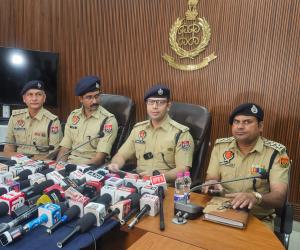 ਅੰਮ੍ਰਿਤਸਰ ਦੇ ਭਿੰਡੀ ਸੈਦਾਂ ਪੁਲਿਸ ਥਾਣੇ 'ਤੇ ਗ੍ਰਨੇਡ ਹਮਲੇ ਪਿੱਛੇ ਪਾਕਿ-ਆਈ.ਐਸ.ਆਈ. ਦਾ ਹੱਥ; ਦੋ ਪਿਸਤੌਲਾਂ ਸਮੇਤ ਛੇ ਗ੍ਰਿਫ਼ਤਾਰ