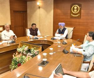 ਵਿੱਤ ਮੰਤਰੀ ਹਰਪਾਲ ਸਿੰਘ ਚੀਮਾ ਵੱਲੋਂ ਰੰਗਲਾ ਪੰਜਾਬ ਵਿਕਾਸ ਸਕੀਮ ਦੇ ਪਹਿਲੇ ਪੜਾਅ ਦੇ ਵਿਕਾਸ ਕਾਰਜ ਮੁਕੰਮਲ ਕਰਨ ਲਈ 15 ਮਈ ਦੀ ਸਮਾਂ-ਸੀਮਾ ਤੈਅ