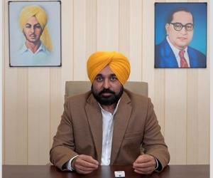 ਆਪ ਦੇ ਕੌਮੀ ਕਨਵੀਨਰ ਅਰਵਿੰਦ ਕੇਜਰੀਵਾਲ ਦਾ ਫੈਸਲਾ ਸੱਚਾਈ, ਸਵੈ-ਮਾਣ ਅਤੇ ਗਾਂਧੀਵਾਦੀ ਸਤਿਆਗ੍ਰਹਿ 'ਤੇ ਅਧਾਰਤ ਹੈ, ਆਪ ਪੰਜਾਬ ਦੀ ਲੀਡਰਸ਼ਿਪ ਉਨ੍ਹਾਂ ਦੇ ਨਾਲ ਚਟਾਨ ਵਾਂਗ ਖੜ੍ਹੀ ਹੈ