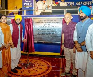 ਪੰਜਾਬ ਵਿੱਚ ਮੁੱਖ ਮੰਤਰੀ ਭਗਵੰਤ ਸਿੰਘ ਮਾਨ ਦੀ ਅਗਵਾਈ ਹੇਠ ਵਿਕਾਸ ਕਾਰਜ ਜਾਰੀ; ਮੋਗਾ ਵਿੱਚ ਬਹੁ-ਕਰੋੜੀ ਪ੍ਰਾਜੈਕਟਾਂ ਦਾ ਉਦਘਾਟਨ