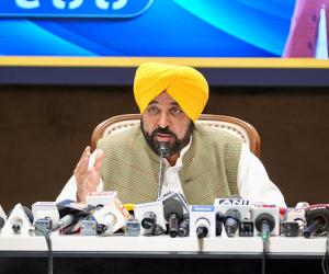 ਕਦੇ ਘਾਟੇ ‘ਚ ਚਲਦਾ ਬਿਜਲੀ ਵਿਭਾਗ ਪਿਛਲੇ 4 ਸਾਲਾਂ ਤੋਂ ਪੰਜਾਬ ਦੇ 90 ਫੀਸਦ ਘਰਾਂ ਨੂੰ ਮੁਫ਼ਤ ਬਿਜਲੀ ਦੇ ਕੇ ਵੀ ਕਮਾ ਰਿਹੈ ਮੁਨਾਫ਼ਾ: ਮੁੱਖ ਮੰਤਰੀ ਭਗਵੰਤ ਸਿੰਘ ਮਾਨ