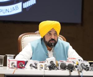 ਪੰਜਾਬ ਵਿੱਚ ਈ.ਡੀ. ਰਾਹੀਂ ਭਾਜਪਾ ਦੀ ਚੋਣ ਖੇਡ ਜਾਰੀ, ਤਿੰਨ ਦਿਨਾਂ ਵਿੱਚ ਦੋ ‘ਆਪ` ਆਗੂਆਂ ਦੇ ਘਰਾਂ `ਤੇ ਛਾਪੇ: ਮੁੱਖ ਮੰਤਰੀ ਭਗਵੰਤ ਸਿੰਘ ਮਾਨ