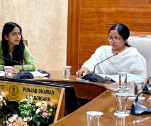 ਆਂਗਣਵਾੜੀ ਵਰਕਰਾਂ ਅਤੇ ਹੈਲਪਰਾਂ ਦੀ ਭਲਾਈ ਨੂੰ ਪੰਜਾਬ ਸਰਕਾਰ ਵੱਲੋਂ ਵਿਸ਼ੇਸ਼ ਤਰਜੀਹ : ਡਾ. ਬਲਜੀਤ ਕੌਰ