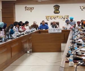 ਸ੍ਰੀ ਆਦਿੱਤਿਆ ਉੱਪਲ, ਡਿਪਟੀ ਕਮਿਸ਼ਨਰ ਦੀ ਪ੍ਰਧਾਨਗੀ ਹੇਠ ਜ਼ਿਲ੍ਹਾ ਟਰੇਡਰਜ਼ ਕਮਿਸ਼ਨ ਦੀਆਂ ਮੁਸ਼ਕਿਲਾਂ ਸਬੰਧੀ ਰੀਵਿਊ ਮੀਟਿੰਗ