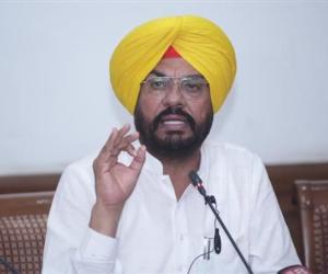 ਚੋਣਾਂ ਤੋਂ ਠੀਕ ਪਹਿਲਾਂ ਦੇਸ਼ ਵਿੱਚ ਤਣਾਅਪੂਰਨ ਮਾਹੌਲ ਪੈਦਾ ਕਰਕੇ ਵੋਟਾਂ ਦਾ ਧਰੁਵੀਕਰਨ ਕਰਨ ਦੀ ਗੰਦੀ ਰਾਜਨੀਤੀ ਕਰ ਰਹੀ ਹੈ ਭਾਜਪਾ: ਕੁਲਦੀਪ ਧਾਲੀਵਾਲ