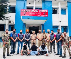 ਬਟਾਲਾ ਦੋਹਰਾ ਕਤਲ ਕਾਂਡ: ਗੈਂਗਸਟਰ ਹੈਪੀ ਜੱਟ ਦੇ ਤਿੰਨ ਕਾਰਕੁਨ ਭੂਟਾਨ ਭੱਜਣ ਦੀ ਕੋਸ਼ਿਸ਼ ਕਰਦੇ ਸਮੇਂ ਅੰਤਰਾਸ਼ਟਰੀ ਸਰਹੱਦ ਤੋਂ ਗ੍ਰਿਫ਼ਤਾਰ