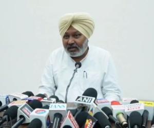 ਪੰਜਾਬ ਸਰਕਾਰ ਨਾਲ ਗੱਲਬਾਤ ਤੋਂ ਬਾਅਦ ਸਫਾਈ ਕਰਮਚਾਰੀਆਂ ਨੇ ਵਾਪਸ ਲਈ ਹੜਤਾਲ : ਹਰਪਾਲ ਚੀਮਾ