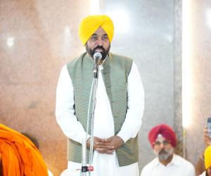 ਮੁੱਖ ਮੰਤਰੀ ਭਗਵੰਤ ਸਿੰਘ ਮਾਨ ਨੇ ਗੁਰਦੁਆਰਾ ਜੋਤੀਸਰ ਸਾਹਿਬ ਵਿਖੇ ਮੱਥਾ ਟੇਕਿਆ, ਬੇਅਦਬੀ ਵਿਰੁੱਧ ਸਖ਼ਤ ਕਾਨੂੰਨ ਬਣਾਉਣ ਦਾ ਬਲ ਬਖਸ਼ਣ ਲਈ ਪ੍ਰਮਾਤਮਾ ਦਾ ਸ਼ੁਕਰਾਨਾ ਕੀਤਾ